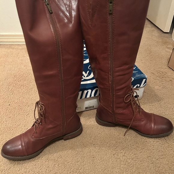 Lucky Brand Women's Over the Knee Tan Boots - Picture 3 of 3